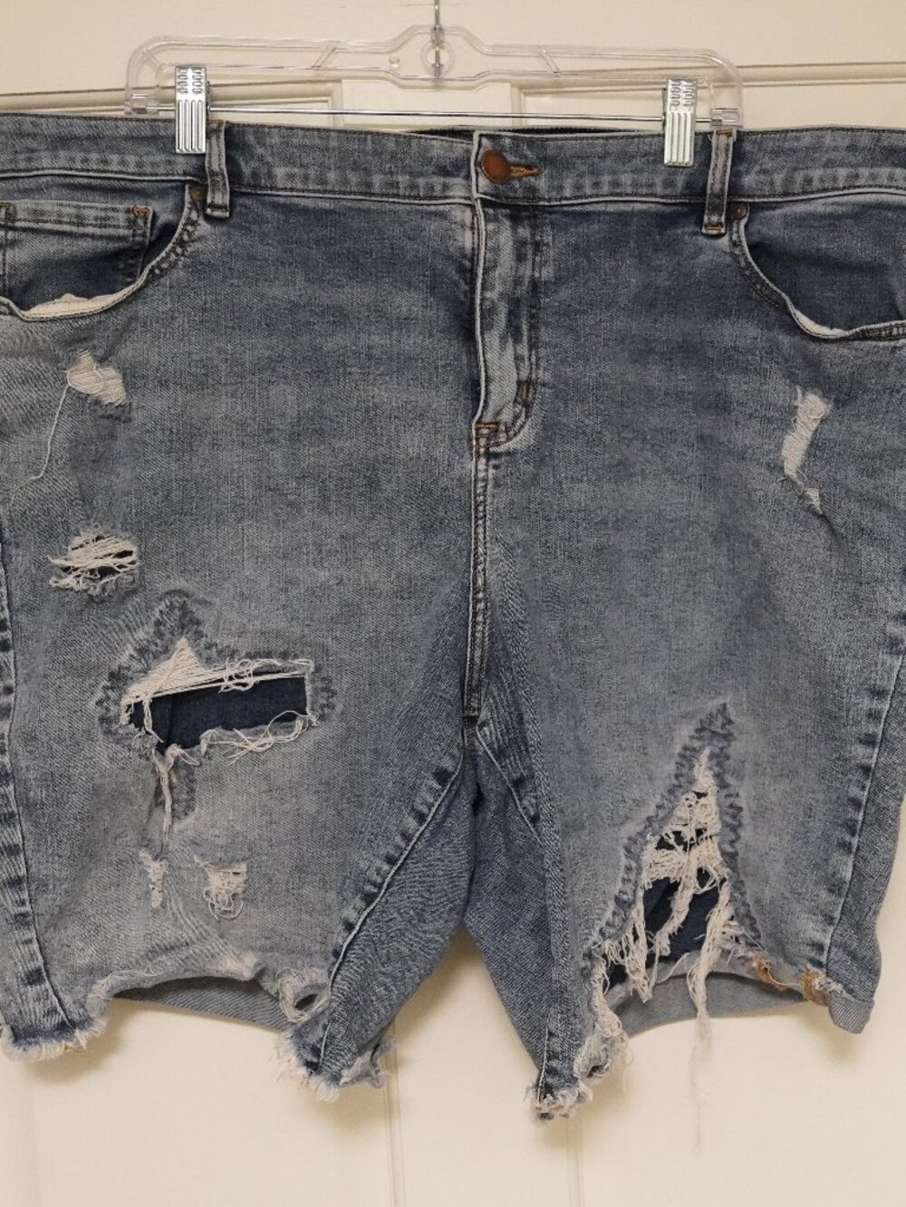 Lane Bryant Distressed Boyfriend Bermuda Shorts Size 22 Casual Boho Denim